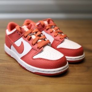 Gypsy Rose dunks 3y
